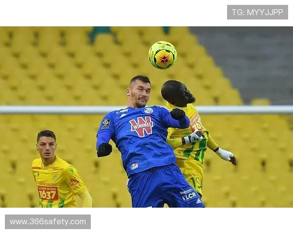 斯特拉斯堡俱乐部再掀法甲热潮年轻球员崭露头角引发关注