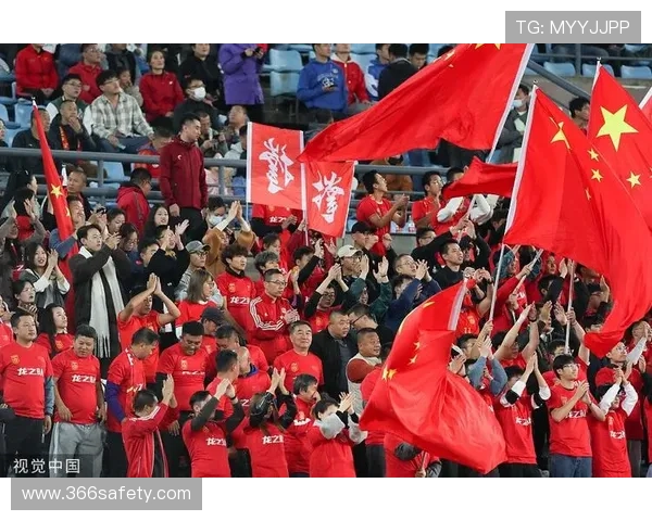 国足新帅首秀告捷年轻阵容显活力球迷期待重回亚洲前列世预赛前景向好